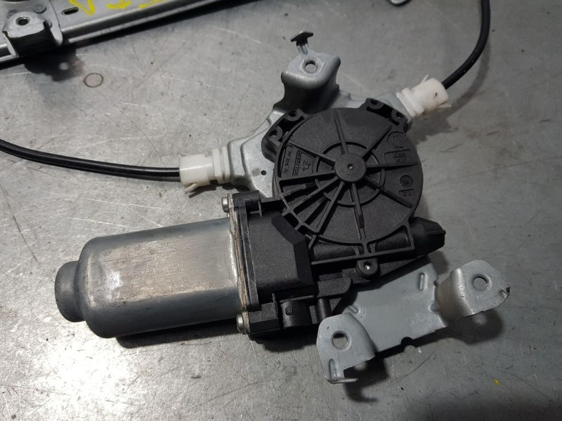 Recambio de elevalunas trasero derecho para nissan qashqai (j10) tekna referencia OEM IAM 82700JD40A  ELECTRICO 2 PINS