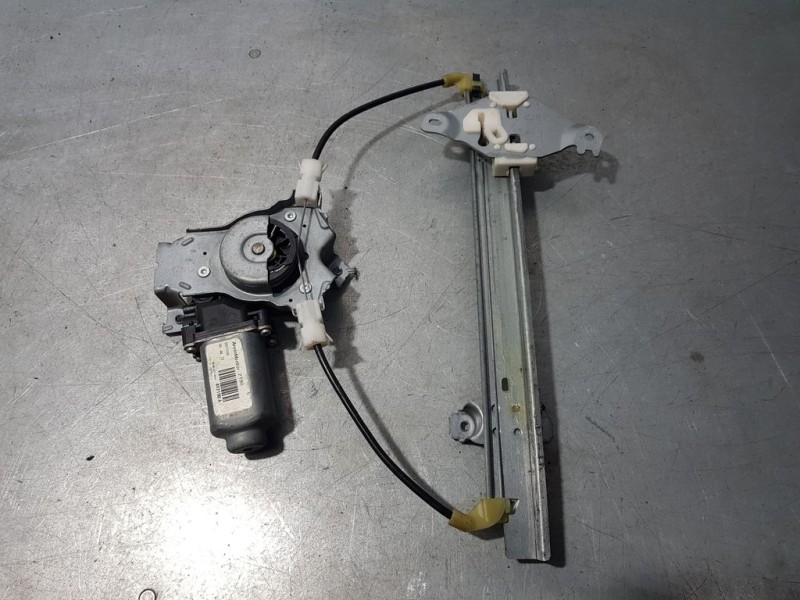 Recambio de elevalunas trasero derecho para nissan qashqai (j10) tekna referencia OEM IAM 82700JD40A  ELECTRICO 2 PINS