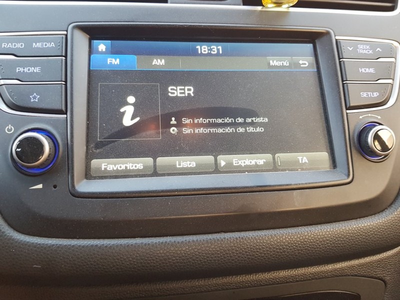 Recambio de sistema navegacion gps para hyundai i20 essence referencia OEM IAM 96160CBBC0RDR ADBCDCBEE 