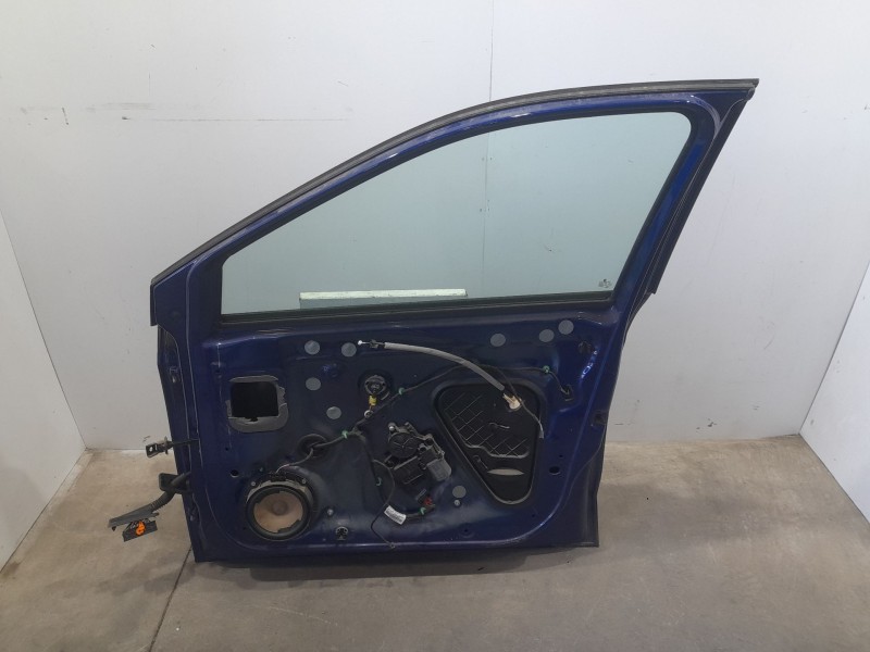 Recambio de puerta delantera derecha para seat arona fr referencia OEM IAM 6F9831052D ROZADA 