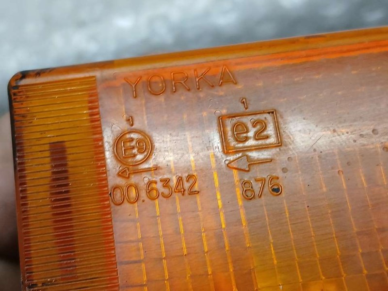 Recambio de piloto delantero izquierdo para renault rapid/express (f40) 1.4 familiar (f402/40m) referencia OEM IAM 7701029282  I