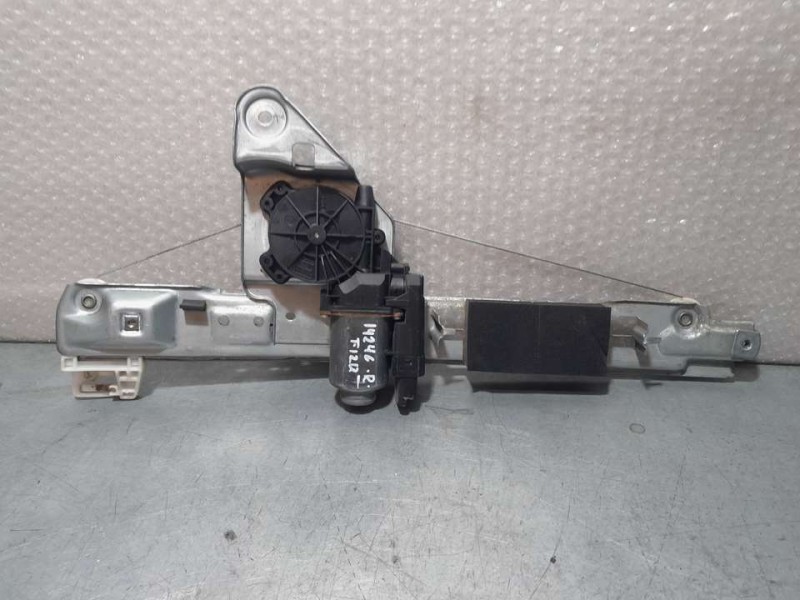 Recambio de elevalunas trasero izquierdo para renault megane ii classic berlina confort authentique referencia OEM IAM 820101092