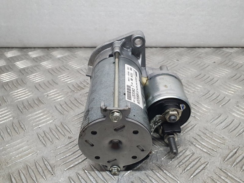 Recambio de motor arranque para opel combo d cargo l2h1 2,4t referencia OEM IAM 51880229 D6G321 VALEO