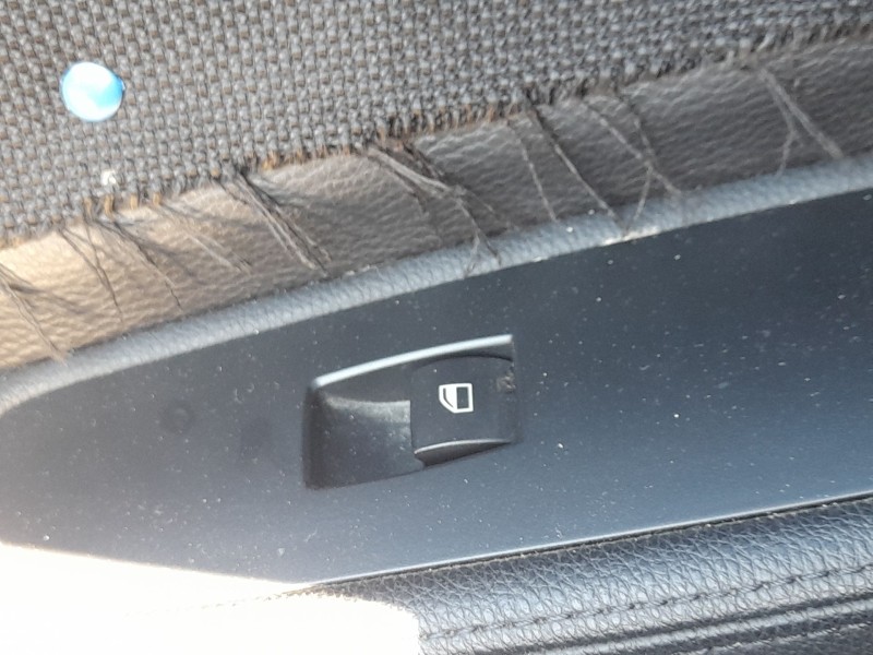 Recambio de mando elevalunas delantero derecho para bmw 1 (e81) 118 d referencia OEM IAM 61319162997  