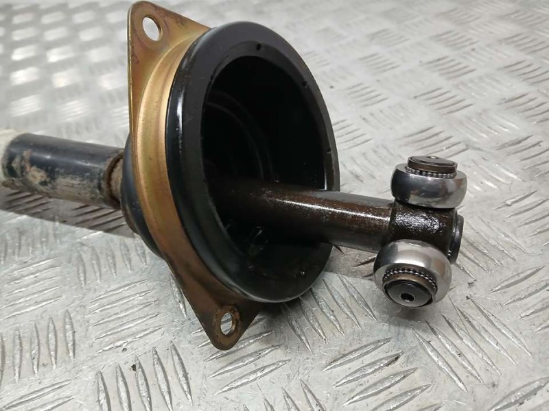 Recambio de transmision delantera izquierda para renault rapid/express (f40) 1.4 familiar (f402/40m) referencia OEM IAM 77013497