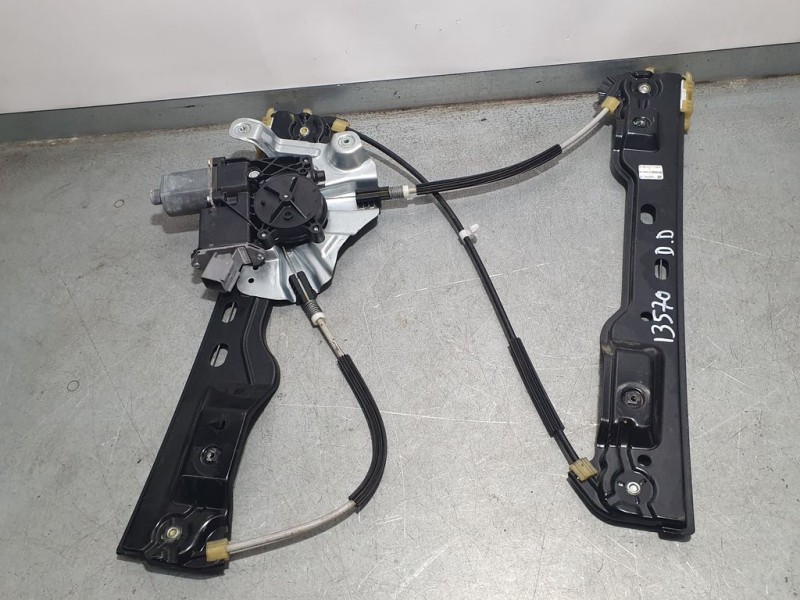 Recambio de elevalunas delantero derecho para opel astra j sports tourer sport referencia OEM IAM 13350759 912048106 BROSE ELECT