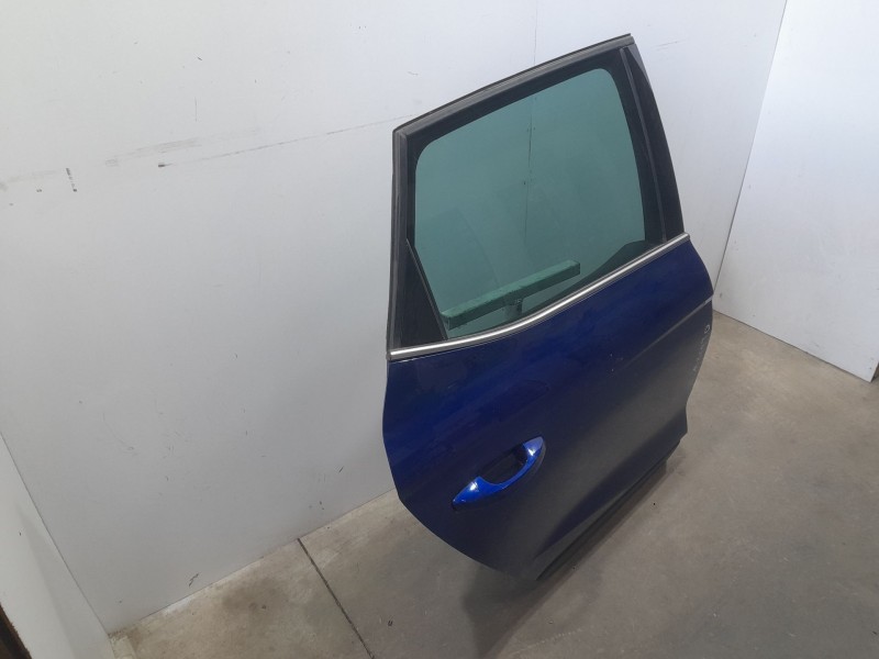 Recambio de puerta trasera derecha para seat arona fr referencia OEM IAM 6F9833052C ROZADA 