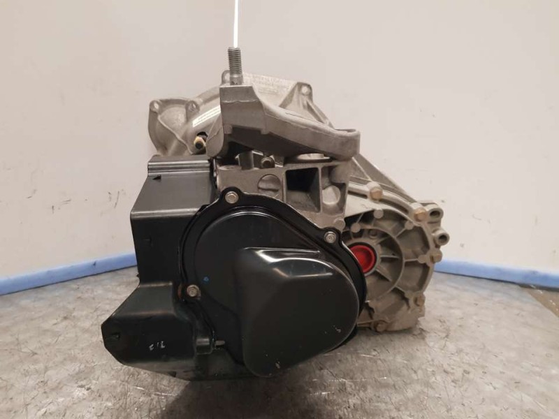 Recambio de caja cambios para ford ka+ ultimate referencia OEM IAM DG1BR7002BSA 300117 5VELOCIDADES