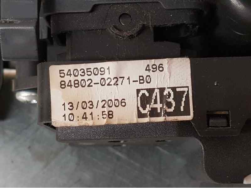 Recambio de mando elevalunas delantero izquierdo para toyota corolla (e12) 1.4 linea terra berlina referencia OEM IAM 8480202271