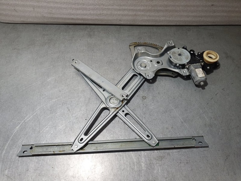 Recambio de elevalunas delantero derecho para toyota auris active referencia OEM IAM SIN REF  ELECTRICO 10 PINES