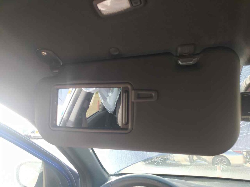 Recambio de parasol izquierdo para hyundai i20 n line referencia OEM IAM 85210Q0000NNB  