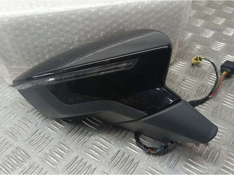 Recambio de retrovisor derecho para seat arona fr referencia OEM IAM 026684  ELECTRICO