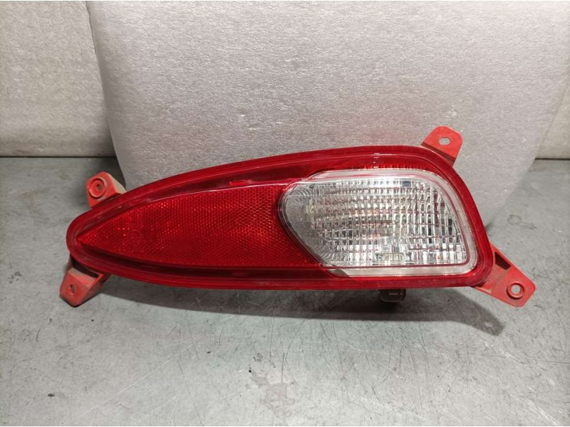 Recambio de piloto trasero derecho paragolpes para hyundai i20 essence referencia OEM IAM 92406C8700  