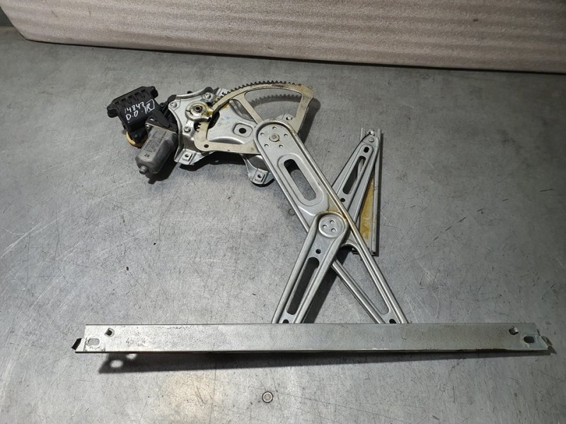 Recambio de elevalunas delantero derecho para toyota auris active referencia OEM IAM SIN REF  ELECTRICO 10 PINES