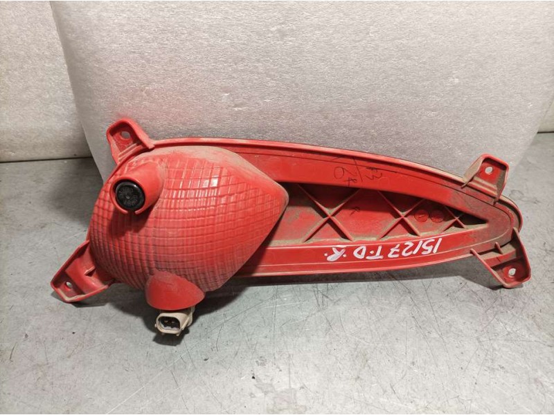 Recambio de piloto trasero derecho paragolpes para hyundai i20 essence referencia OEM IAM 92406C8700  