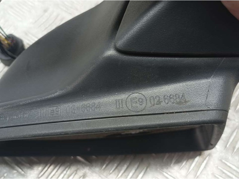 Recambio de retrovisor derecho para seat arona fr referencia OEM IAM 026684  ELECTRICO