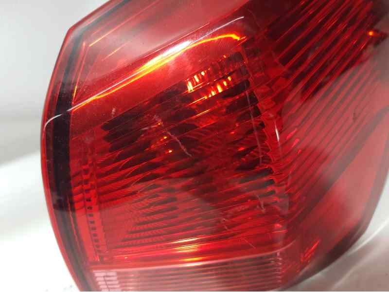 Recambio de piloto trasero derecho para nissan qashqai (j10) tekna referencia OEM IAM 89504380  EXTERIOR ROZADO