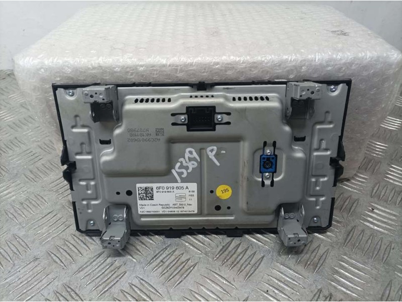Recambio de sistema navegacion gps para seat arona fr referencia OEM IAM 6F0919605A A2C1892700001 