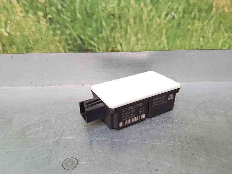 Recambio de modulo electronico para volvo c70 cabriolet 2.4 momentum (103kw) referencia OEM IAM 30667793 S180036003D SIEMENS VDO