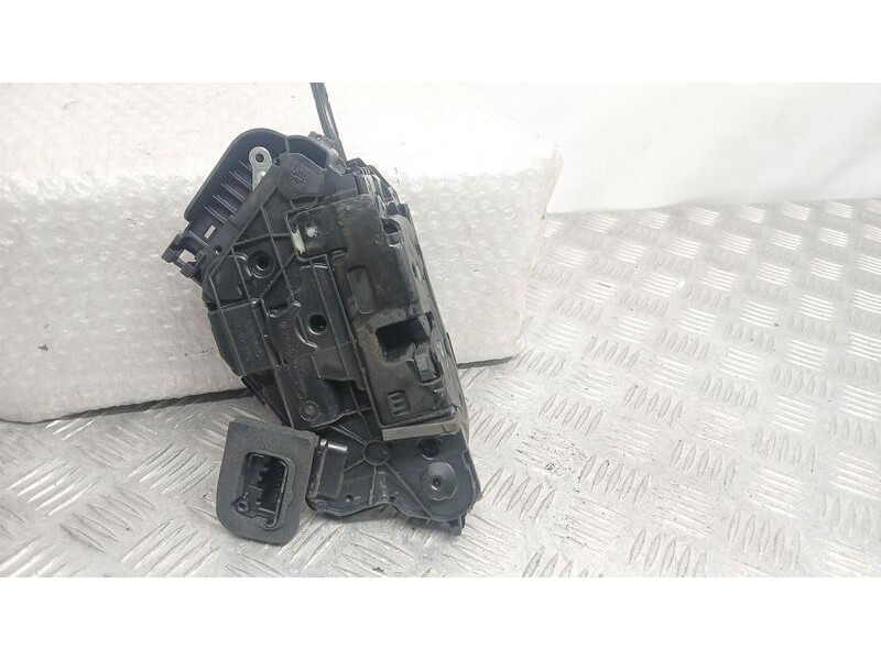 Recambio de cerradura puerta delantera izquierda para seat arona style edition referencia OEM IAM 5TB837015A ELECTRICA 