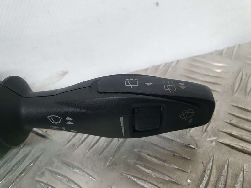 Recambio de mando limpia para ford ka+ ultimate referencia OEM IAM G1B517A553BA  