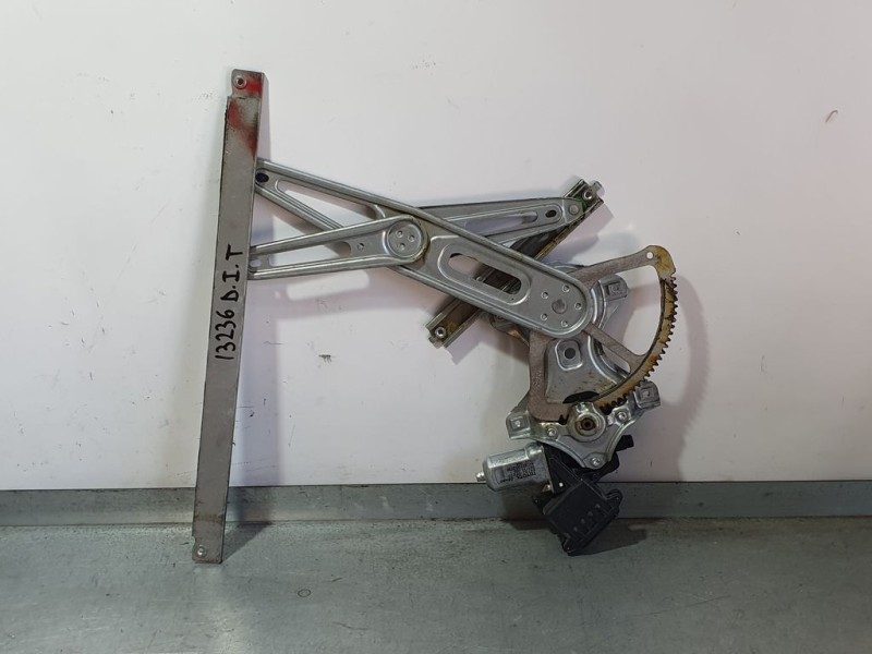 Recambio de elevalunas delantero izquierdo para toyota yaris (ksp9/scp9/nlp9) básico referencia OEM IAM 857200D110D  ELECTRICO 1