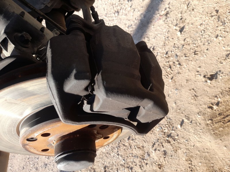 Recambio de pinza freno delantera izquierda para mercedes-benz clase c t-model (s203) c 220 cdi (203.206) referencia OEM IAM 004