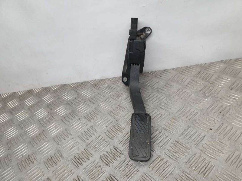 Recambio de potenciometro pedal para ford fiesta (cb1) trend referencia OEM IAM 8V219F836AB 6PV00951720 