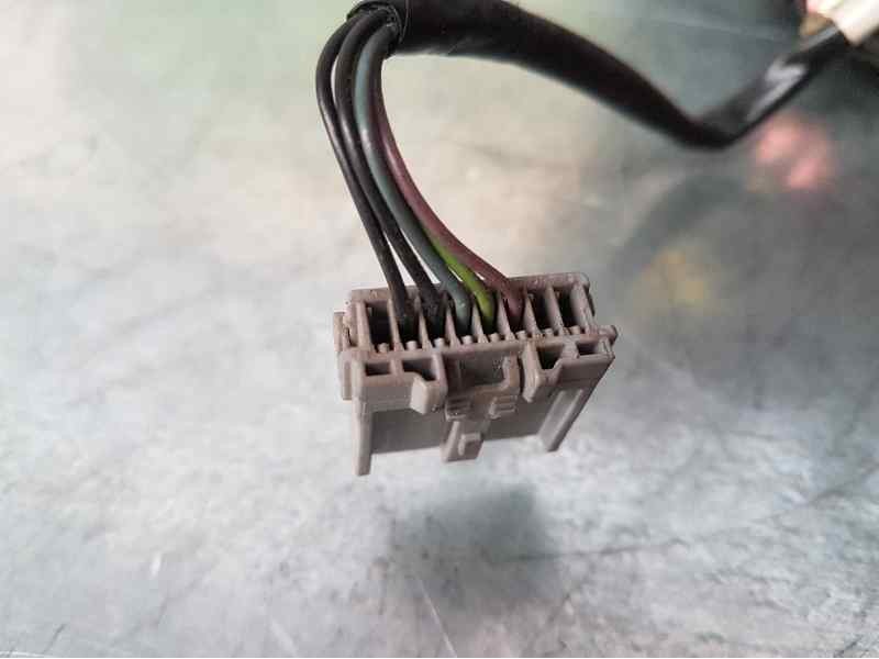 Recambio de retrovisor izquierdo para nissan primera berlina (p12) acenta referencia OEM IAM 96302AU412 5 CABLES ELECTRICO-FALTA