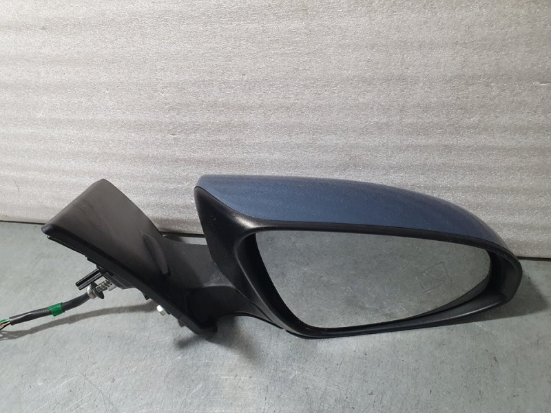 Recambio de retrovisor derecho para toyota auris active referencia OEM IAM SIN REF  ELECTRICO 9 CABLES