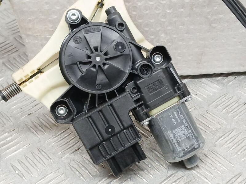 Recambio de elevalunas delantero derecho para seat arona style edition referencia OEM IAM 6F9837462A ELECTRICO 24 PINS 