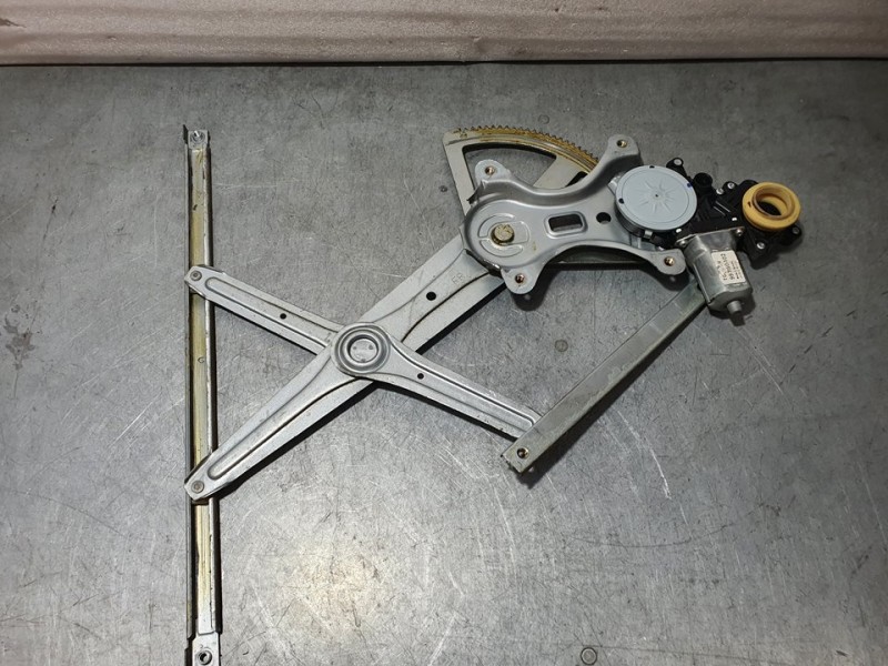 Recambio de elevalunas delantero derecho para toyota corolla verso (r1) 1.8 luna referencia OEM IAM SIN REF  ELECTRICO 6 PINS