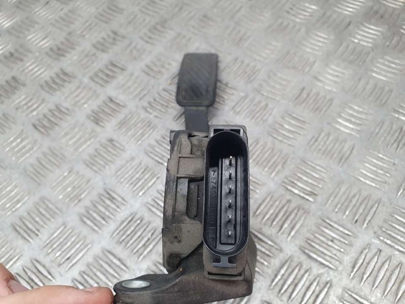 Recambio de potenciometro pedal para ford fiesta (cb1) trend referencia OEM IAM 8V219F836AB 6PV00951720 