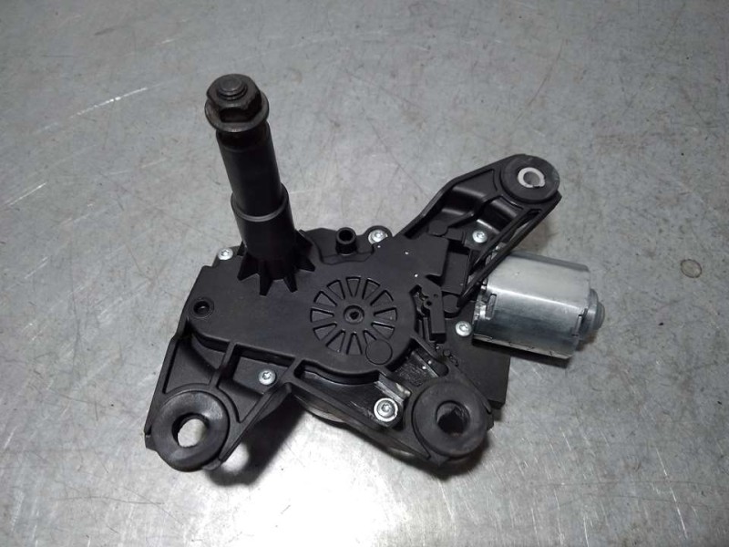 Recambio de motor limpia trasero para renault clio v experience referencia OEM IAM A4538205800 0390205080 BOSCH