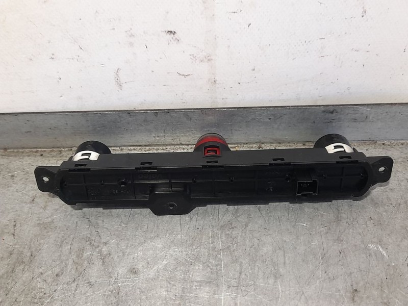 Recambio de warning para fiat nuova 500 (150) lounge referencia OEM IAM 73545110B  