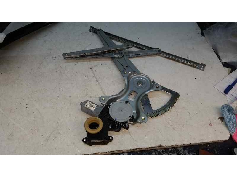 Recambio de elevalunas trasero derecho para toyota corolla verso (r1) 1.8 luna referencia OEM IAM  6 PINS ELECTRICO
