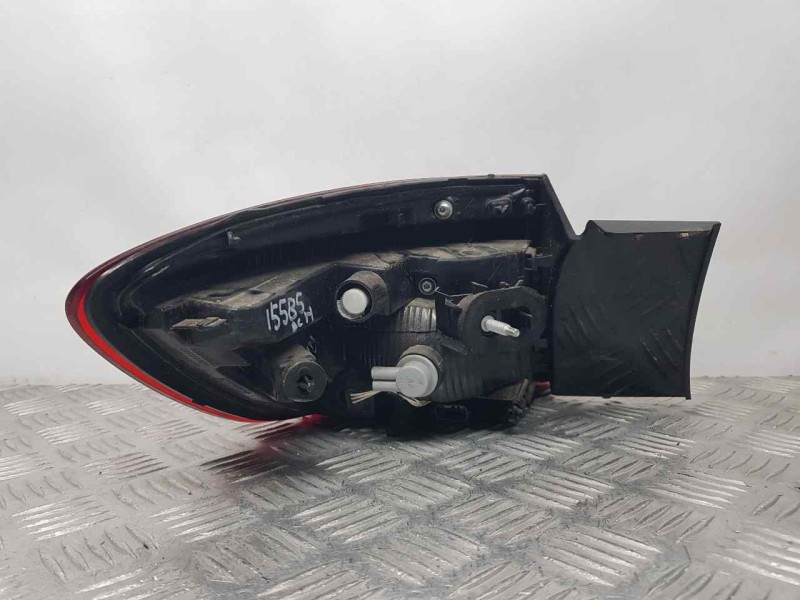 Recambio de piloto trasero derecho para renault clio v experience referencia OEM IAM 265509761R 17828F EXTERIOR LED