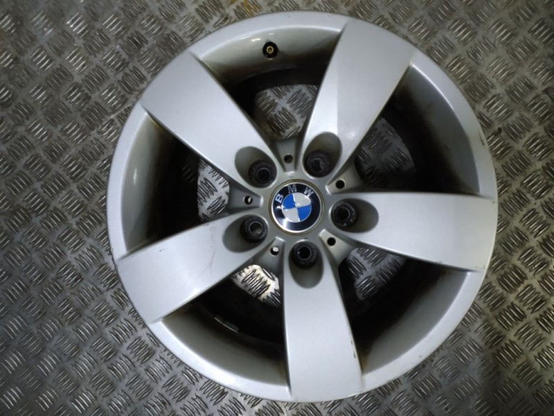 Recambio de llanta para bmw serie 5 berlina (e60) 520d referencia OEM IAM 7X16 5 TORN ET 20 ALUMINIO 