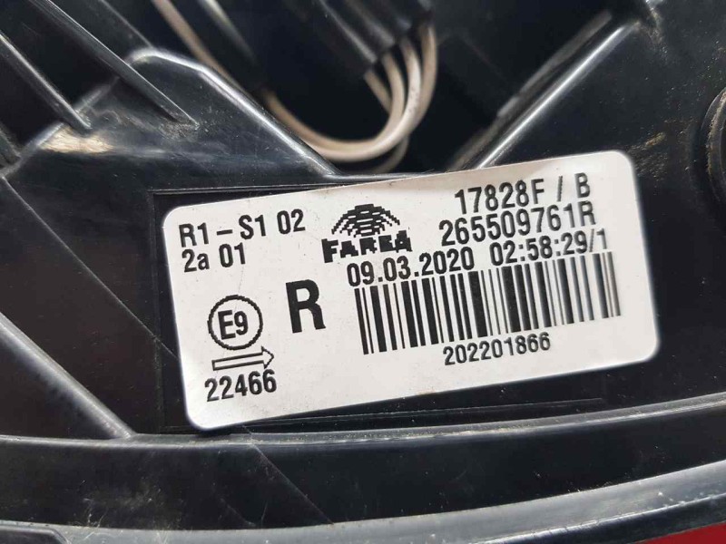 Recambio de piloto trasero derecho para renault clio v experience referencia OEM IAM 265509761R 17828F EXTERIOR LED