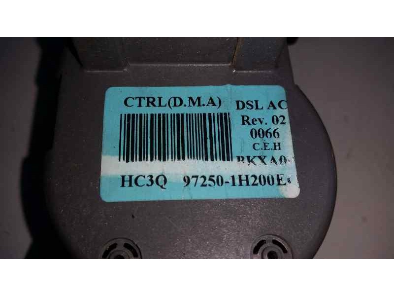 Recambio de mando climatizador para kia cee´d active referencia OEM IAM 972501H200EC  