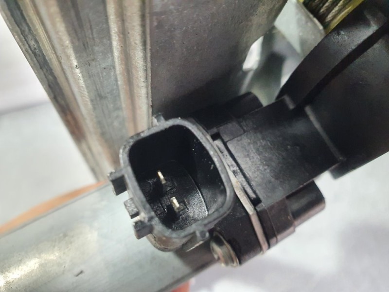 Recambio de elevalunas delantero derecho para dacia dokker ambiance referencia OEM IAM 807209071R  ELECTRICO 2 PINES