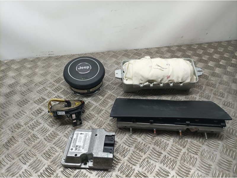 Recambio de kit airbag para jeep gr.cherokee (wk) 3.0 crd limited referencia OEM IAM  VER FOTOS SIN SALPICADERO