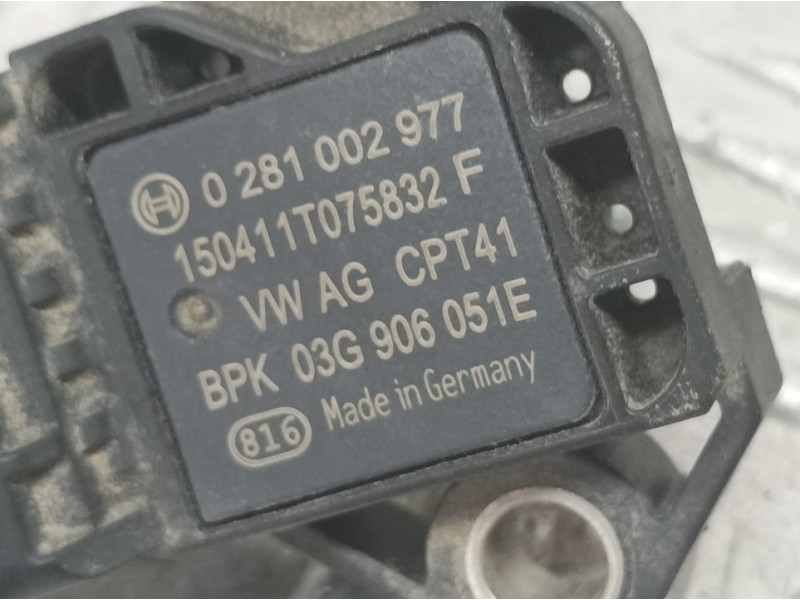 Recambio de sensor para volkswagen polo (6c1) advance bluemotion referencia OEM IAM 03G906051E 0281002977 BOSCH