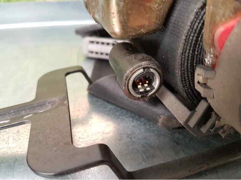 Recambio de pretensor airbag izquierdo para nissan primera berlina (p12) acenta referencia OEM IAM 542604761A 1307711095 