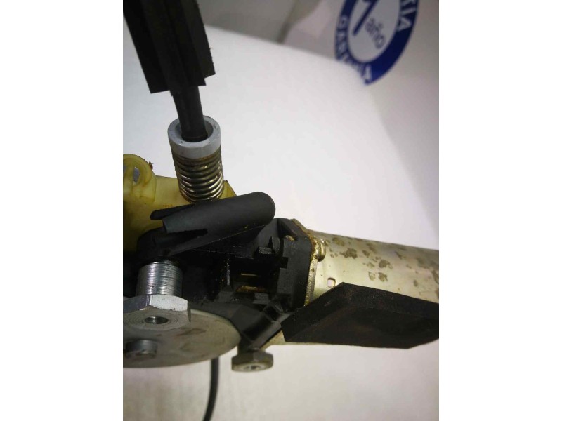 Recambio de elevalunas delantero derecho para volvo v40 familiar 1.8 cat (1783 cm3. multipoint) referencia OEM IAM  130136 CLAV 