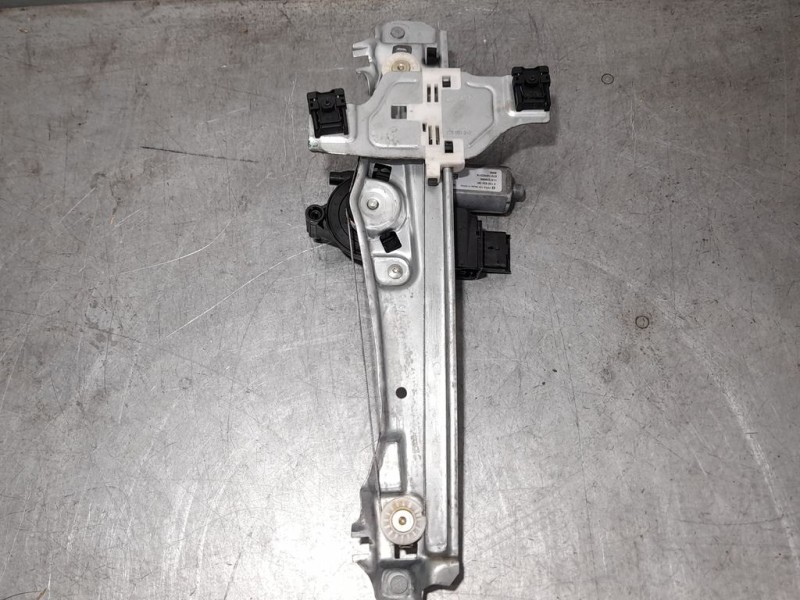 Recambio de elevalunas trasero izquierdo para peugeot 2008 (--.2013) signature 1.5 hdi 100 cv referencia OEM IAM 1137329068  ELE