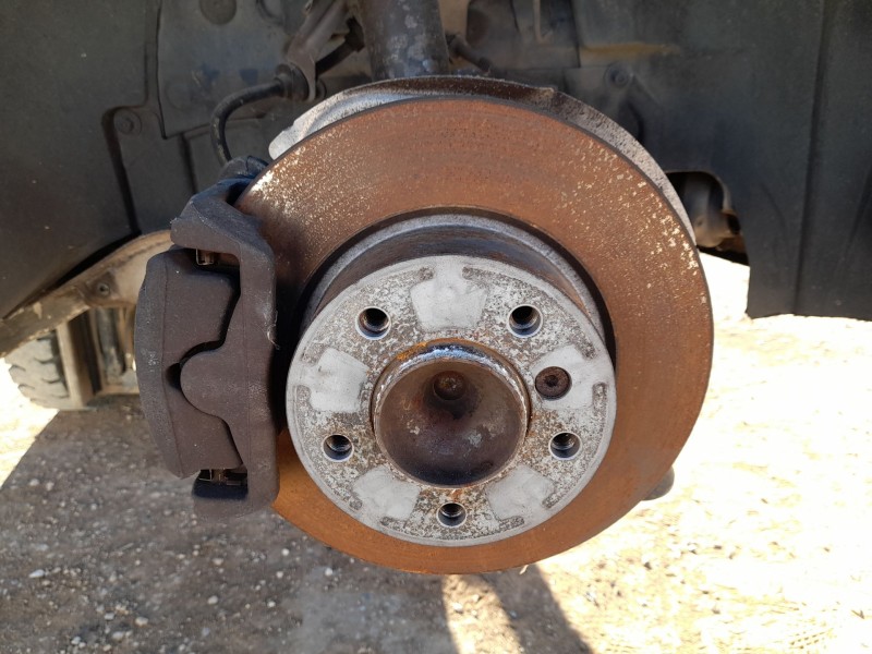 Recambio de mangueta delantera derecha para bmw 1 (e81) 118 d referencia OEM IAM 31216793924  