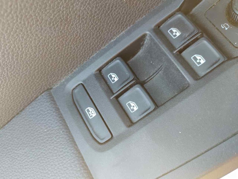 Recambio de mando elevalunas delantero izquierdo para seat arona style edition referencia OEM IAM 5G0959857FWHS  