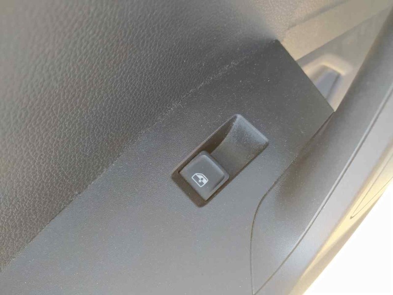 Recambio de mando elevalunas trasero izquierdo para seat arona style edition referencia OEM IAM 5G0959855PWHS  