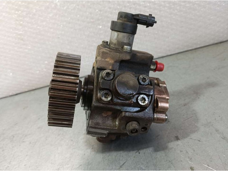 Recambio de bomba alta presion para mazda 3 lim. (bl) 1.6 cd diesel cat referencia OEM IAM 9683703780 0445010102 BOSCH